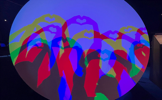 Ein Bild, das Ballon enth&auml;lt.

Automatisch generierte Beschreibung