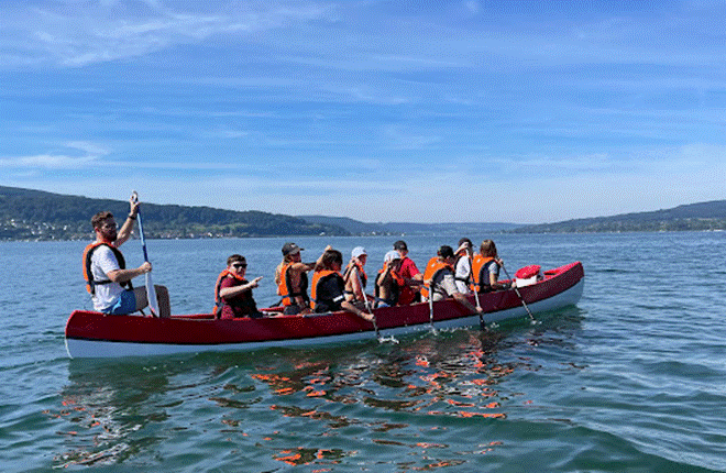 Ein Bild, das Wasser, Himmel, drau&szlig;en, Boot enth&auml;lt.

Automatisch generierte Beschreibung